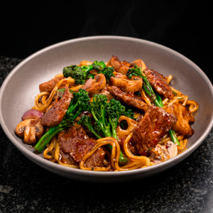 plato-principal-goloxo-yakisoba-de-ternera-al-strogonoff-chnesco-al-wok